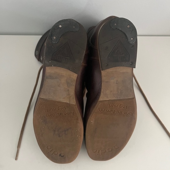 Brown lace up John Fluevog boots - Picture 4 of 4